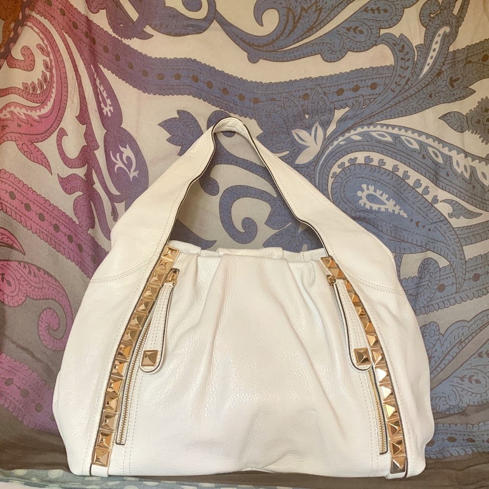 b. Makowsky White Leather Handbag/Satchel